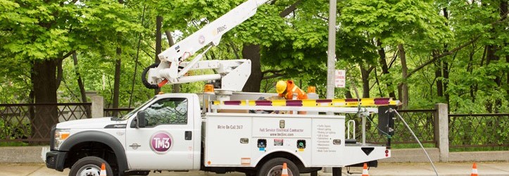 TM3 crew working on street light